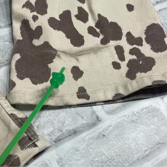 Zara Cow Print High-Rise Jeans Pants. Flared bootcut. Size 6. Stained hems legs - Picture 10 of 11